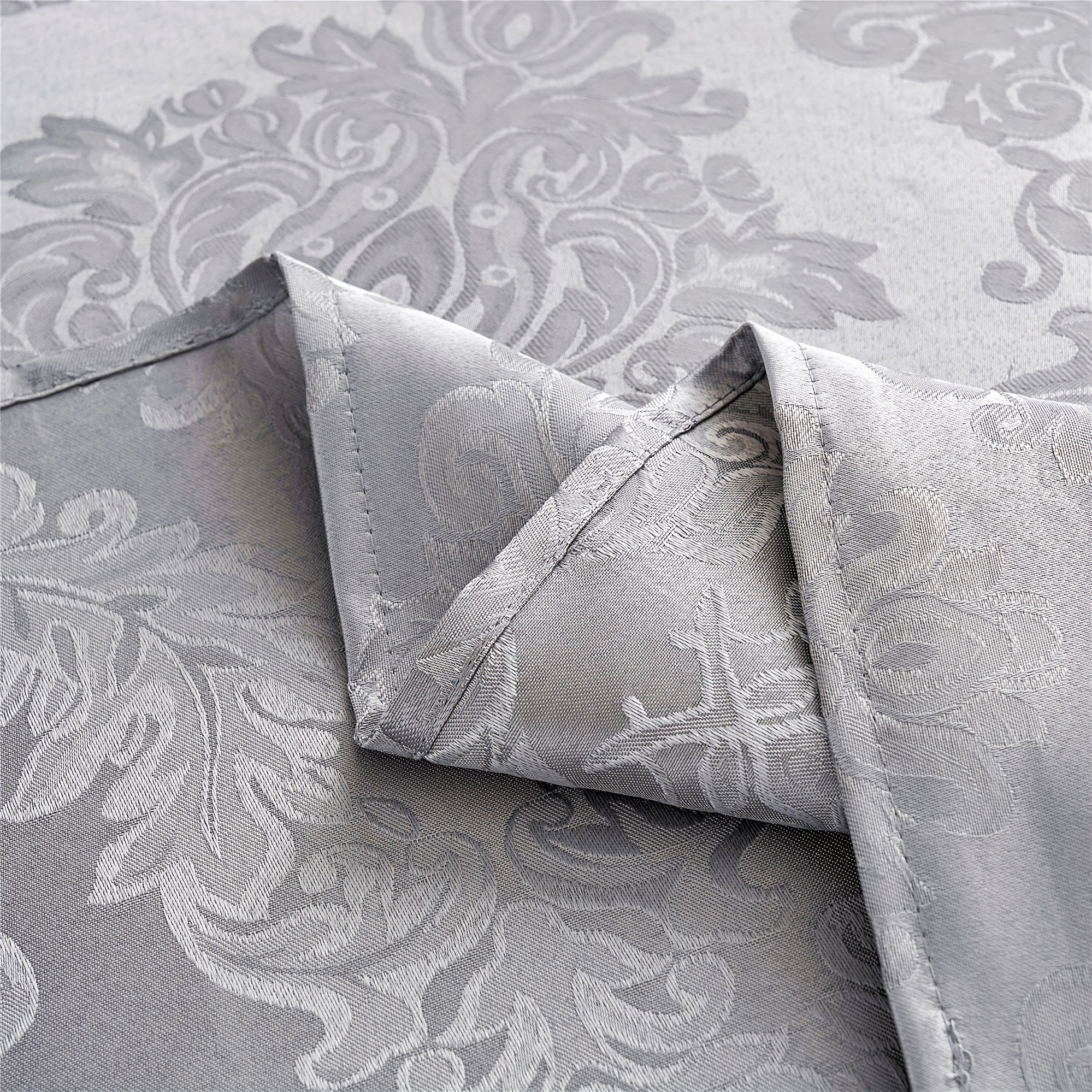 Obrus – elegantný kvetinový vzor