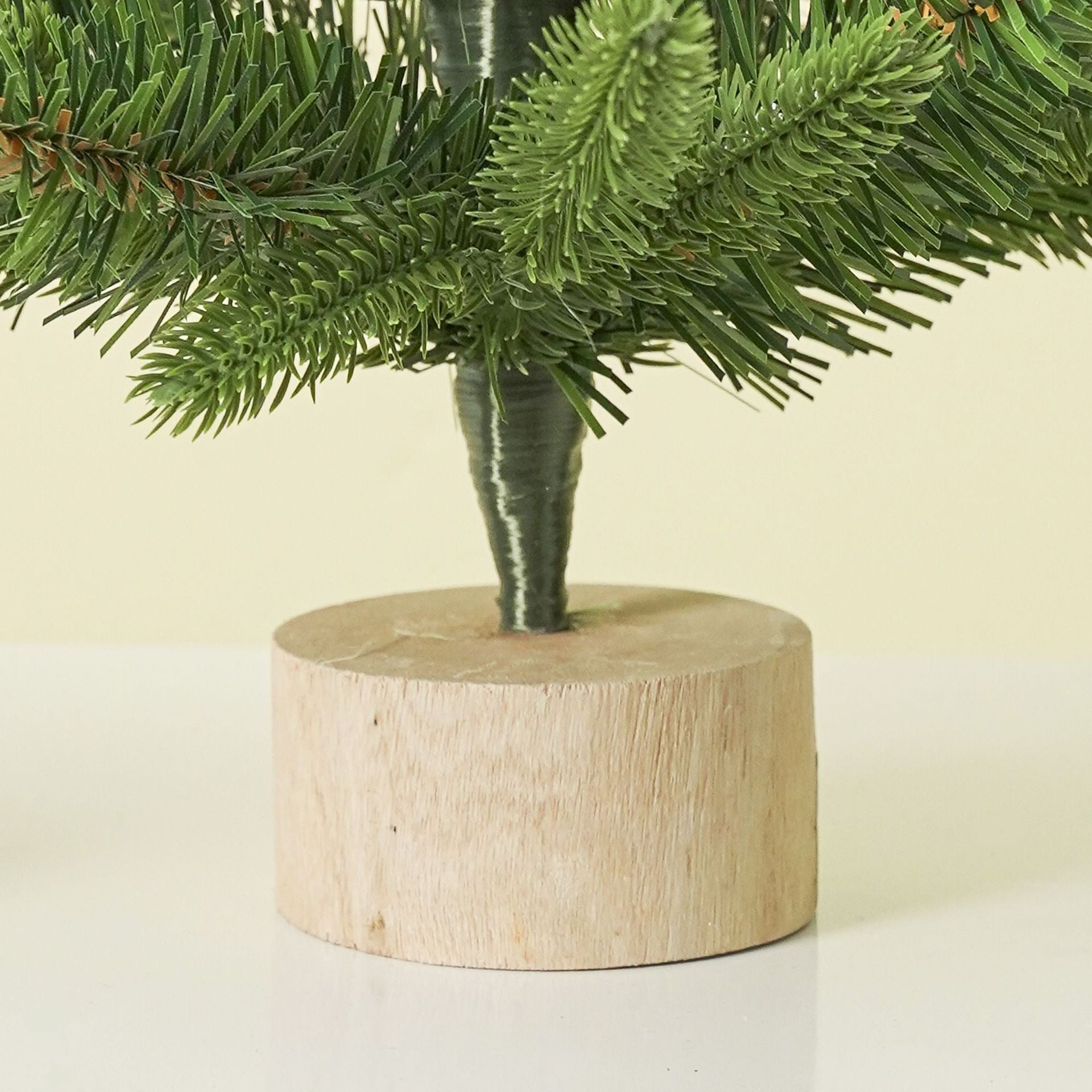 Mini umelý vianočný stromček – snehová pokrývka