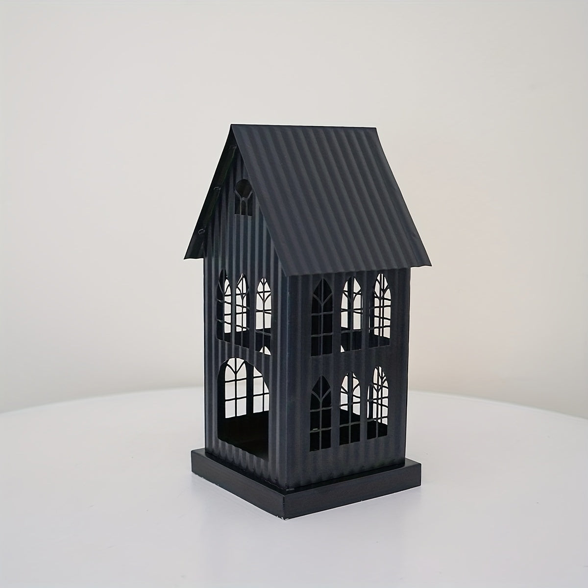 Svietnik – čierny kovový