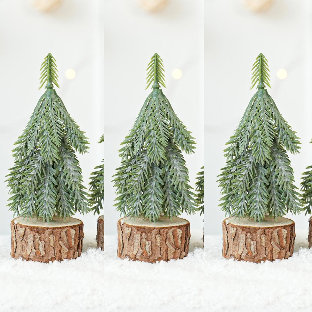 Mini umelé céderové vianočné stromčeky – 3ks