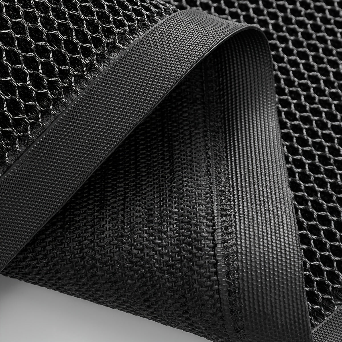 Polkruhová rohožka – čierna