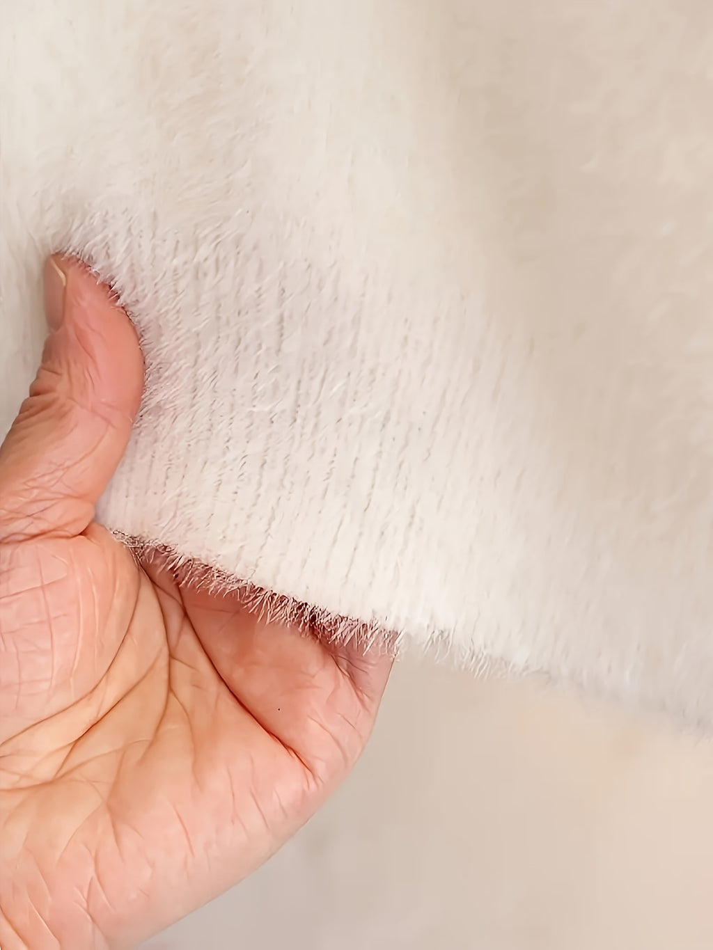 Vianočný sveter – biely