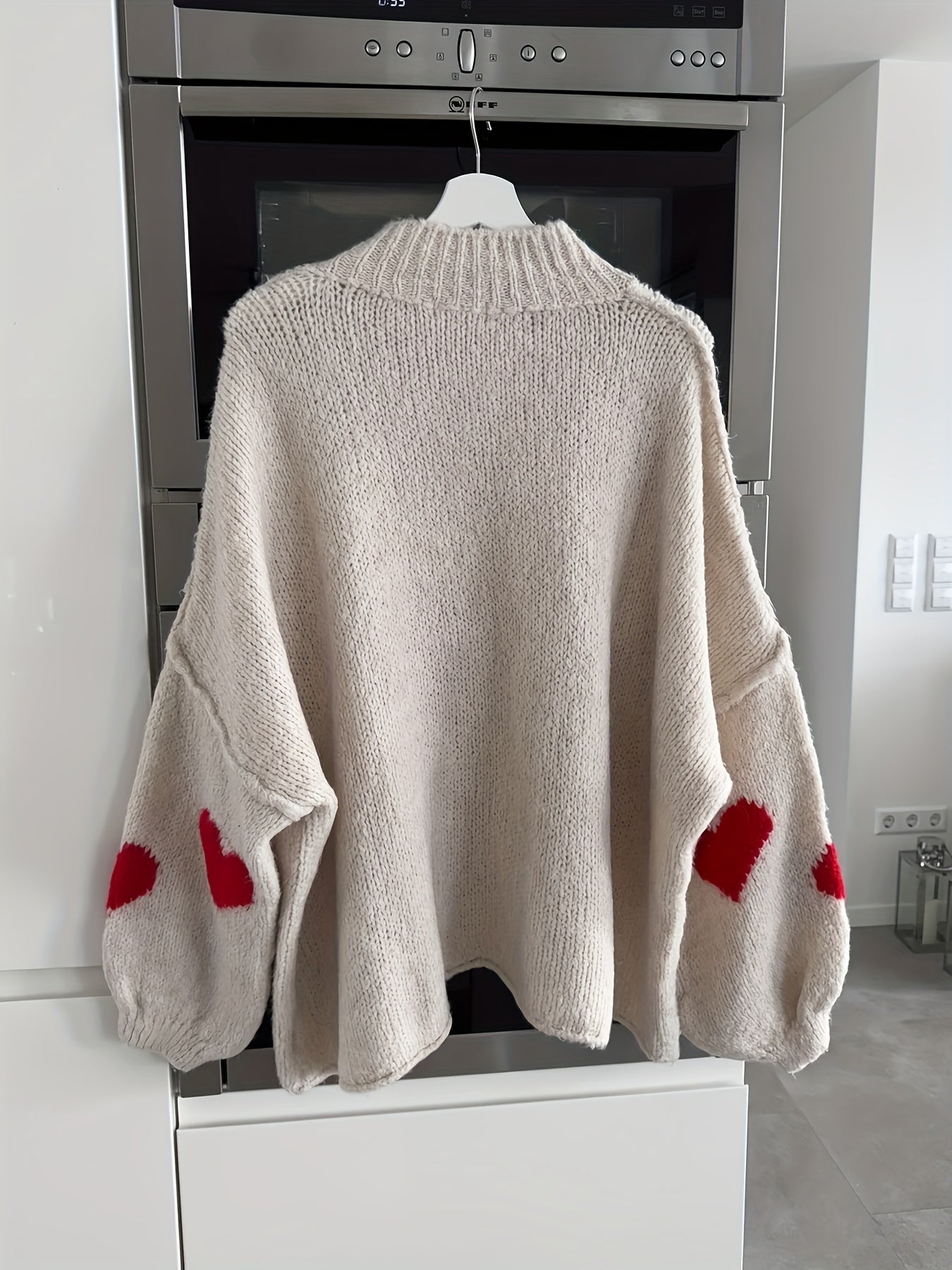 Dámsky elegantný pulóver – béžový