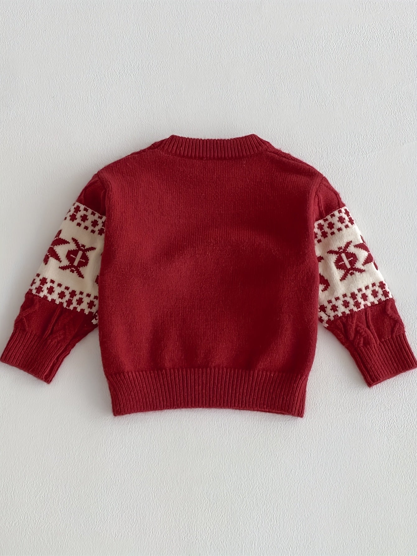Detský zimný sveter – červený s vločkami a sobmi