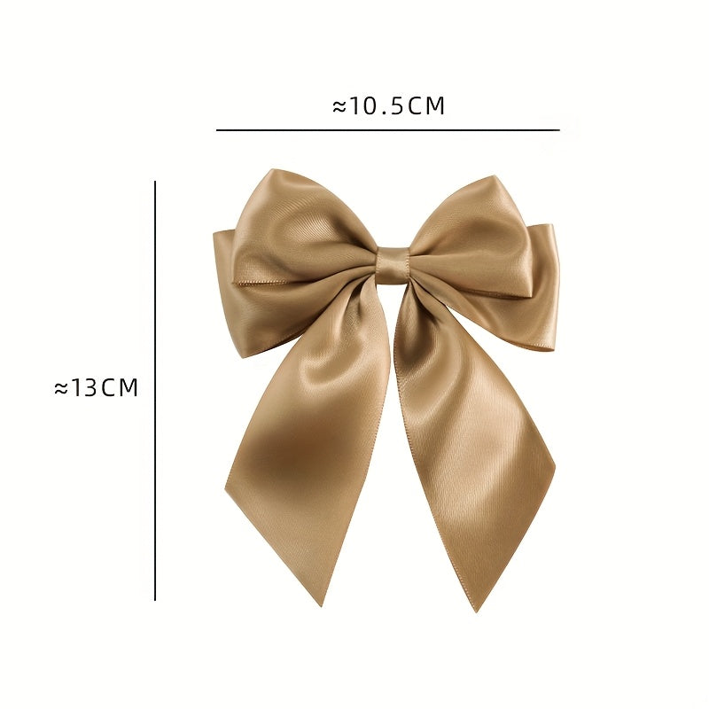 Dekorácie s dvojitými stuhami