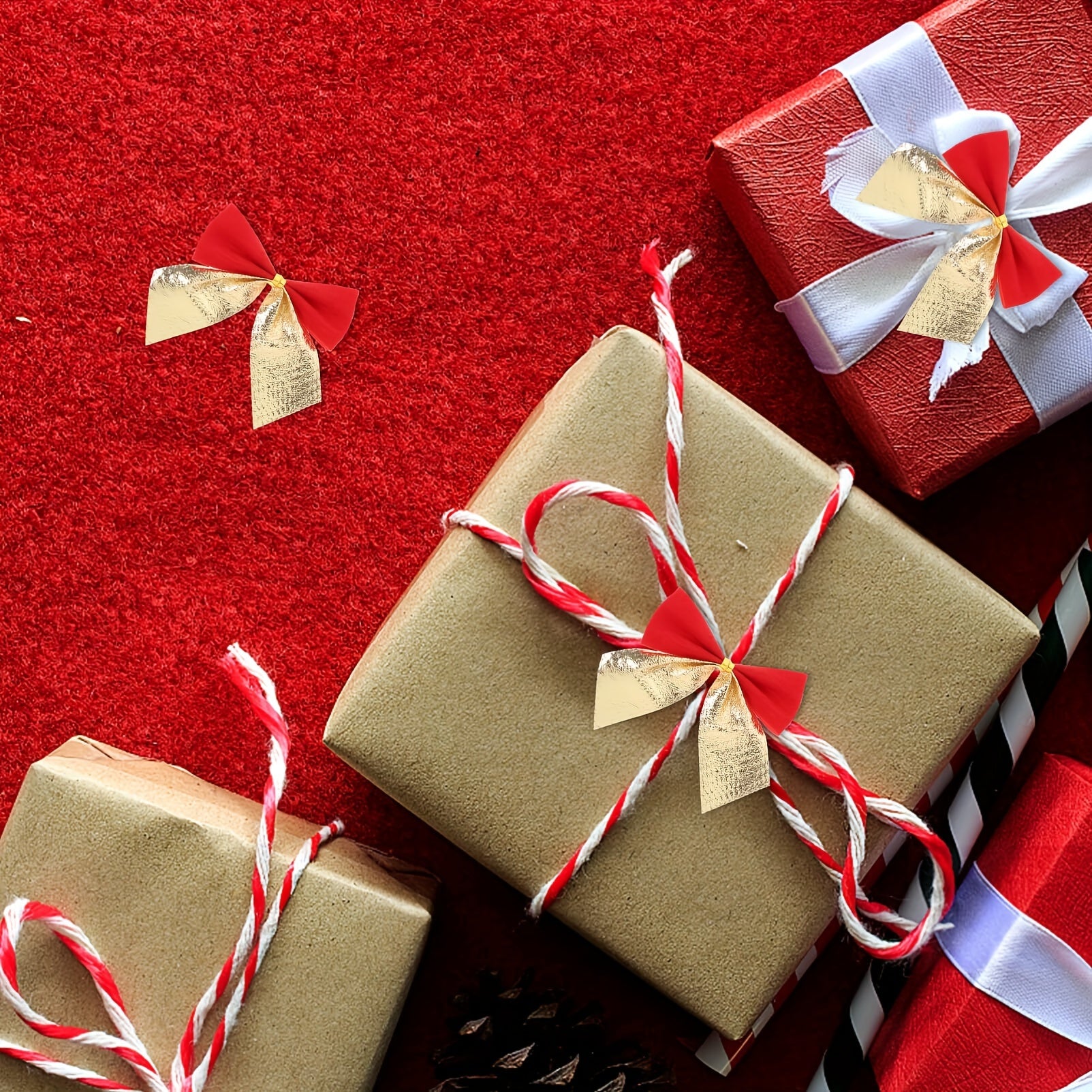 Stužky s trblietkami – zlaté