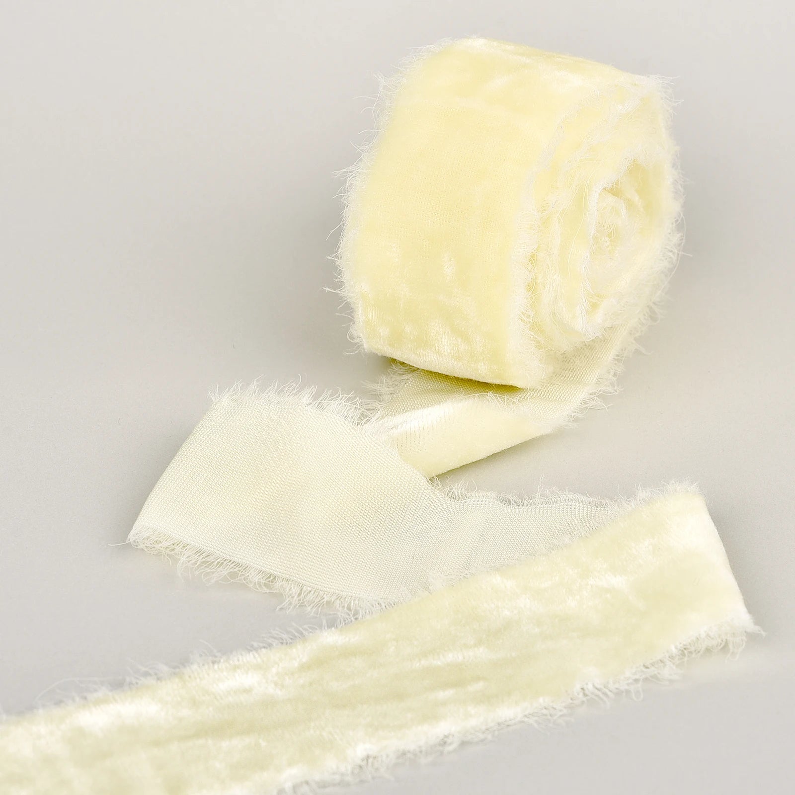 Saténová stužka – ručne šitá