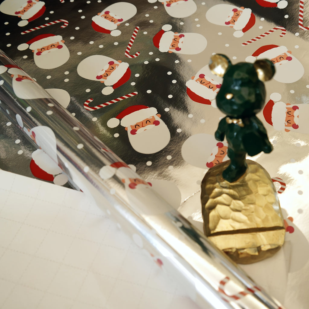 Vianočný papier na darčeky – Santa