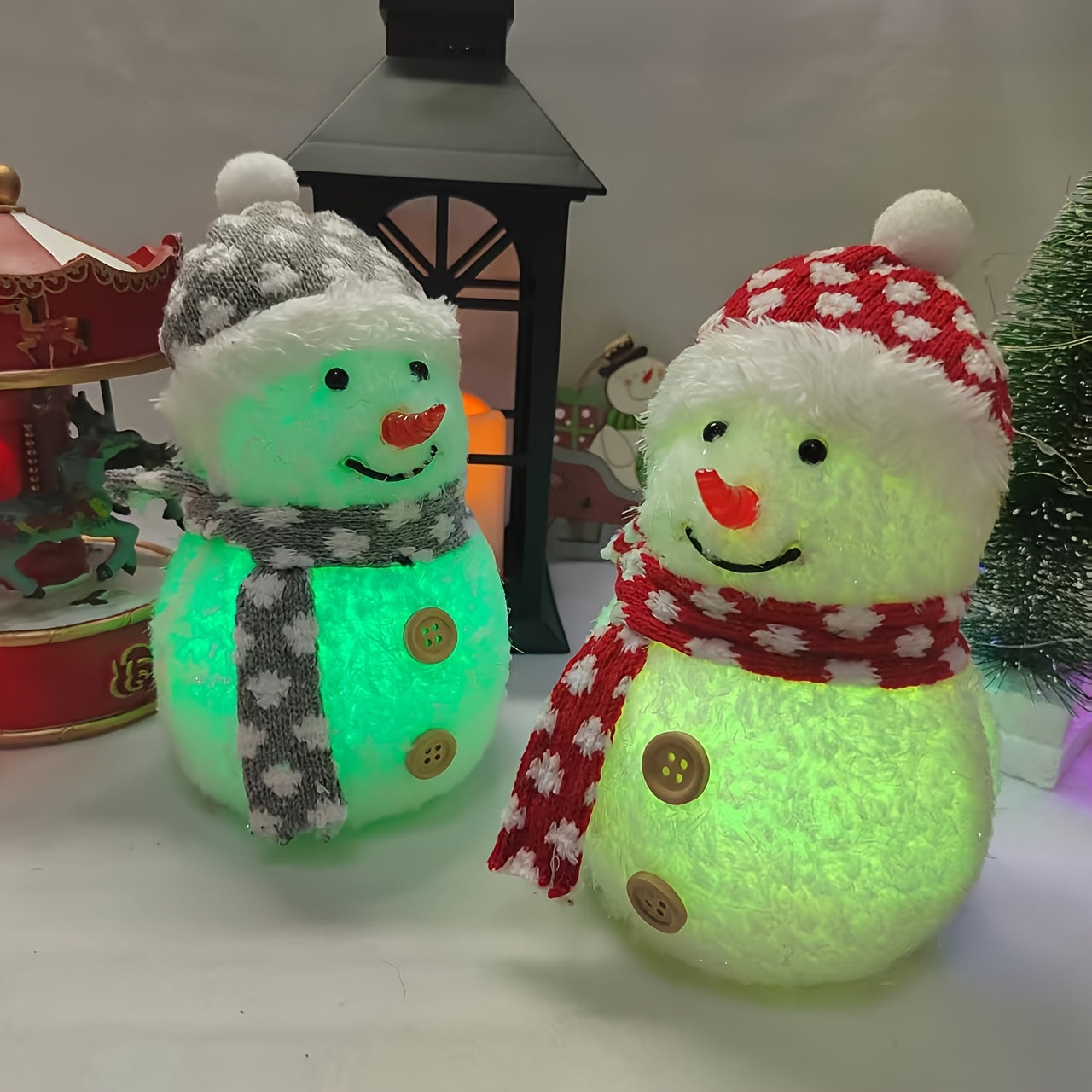 Figúrka snehuliaka – červená