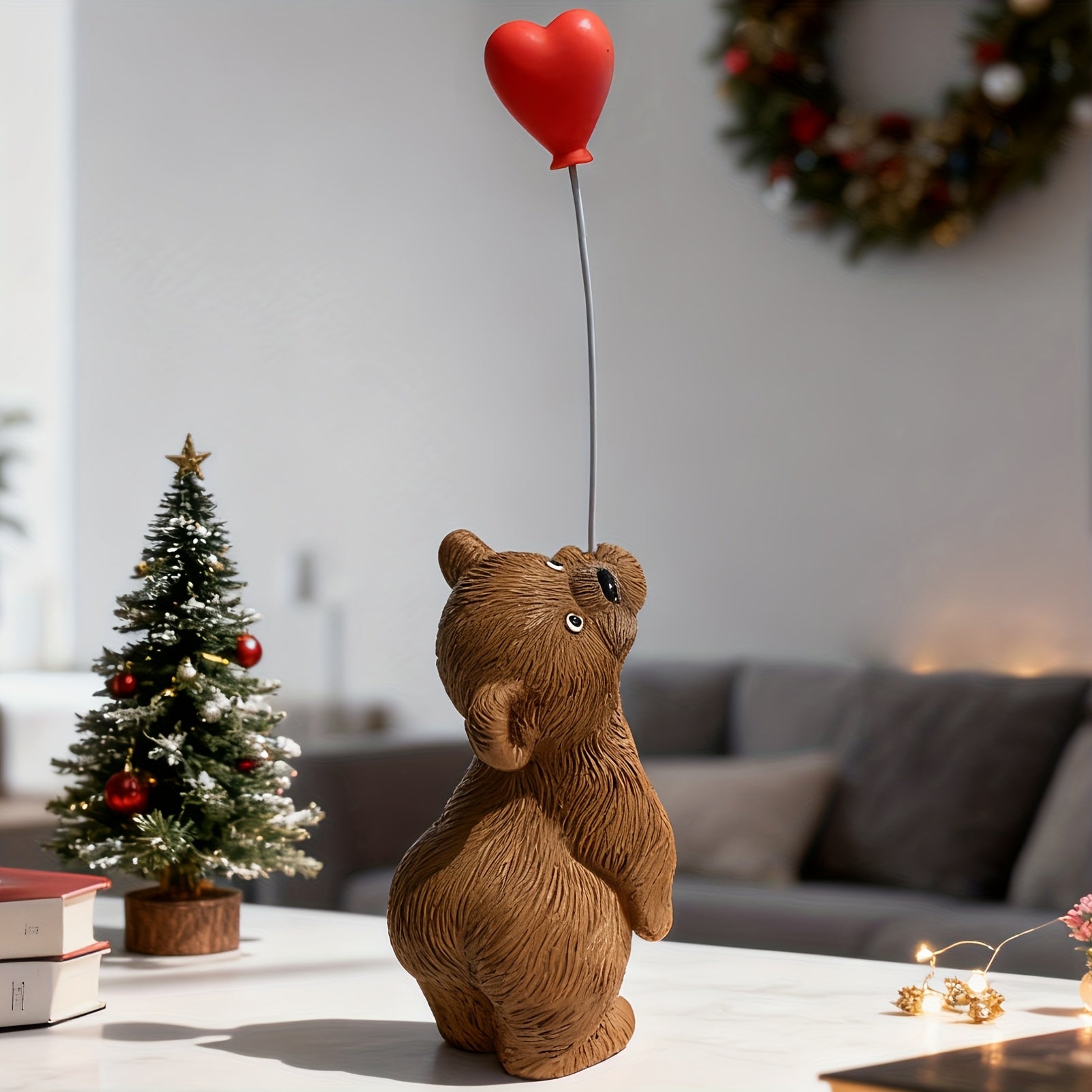 Figúrka medvedíka s balónom