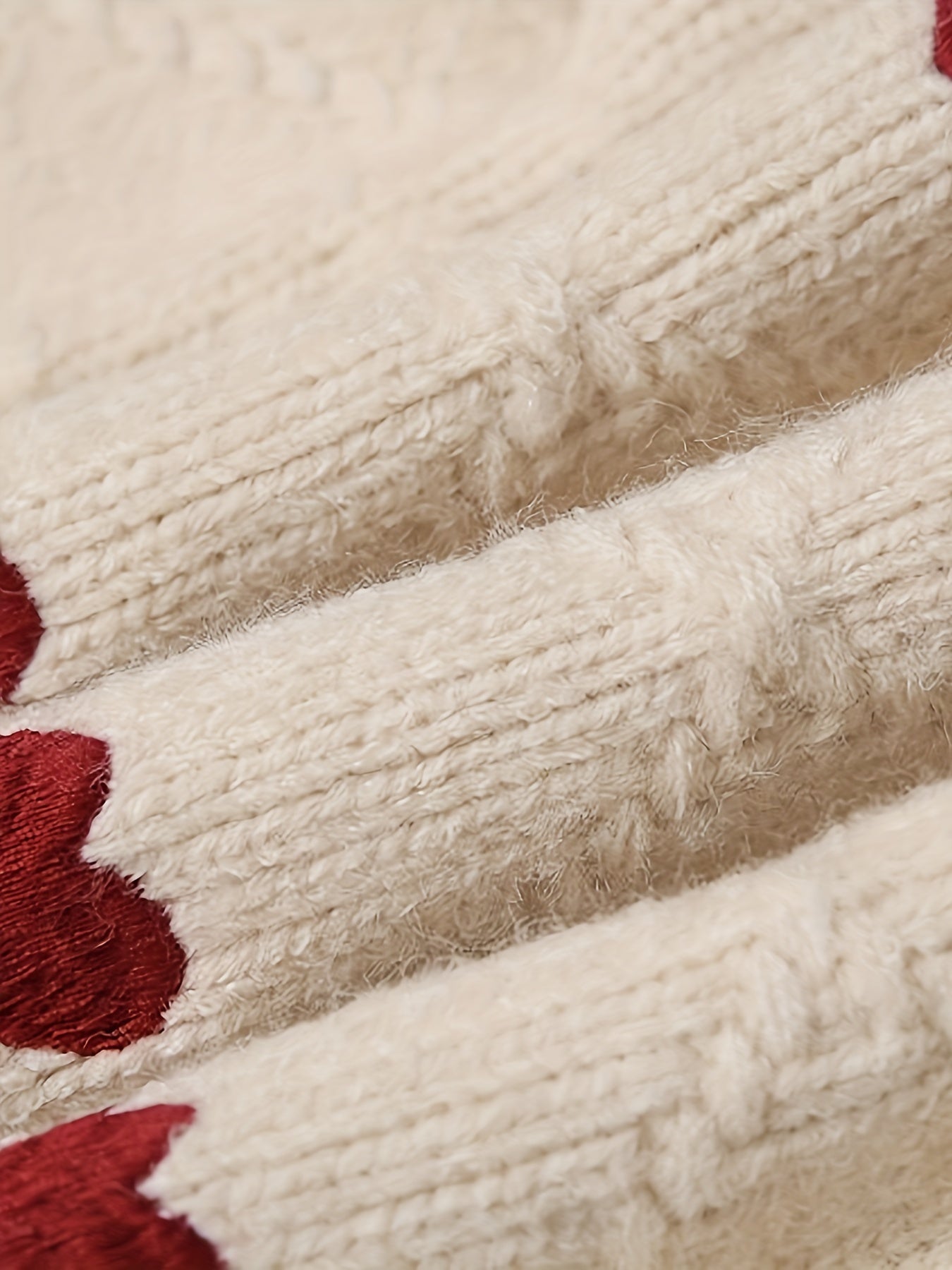 Detský sveter – červený srdiečkový