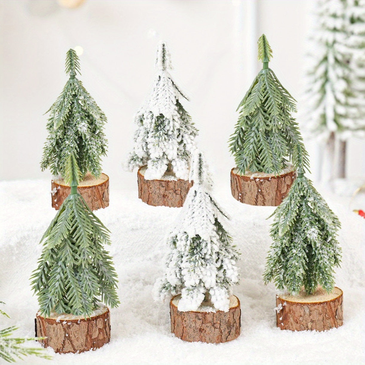 Mini umelé céderové vianočné stromčeky – 3ks