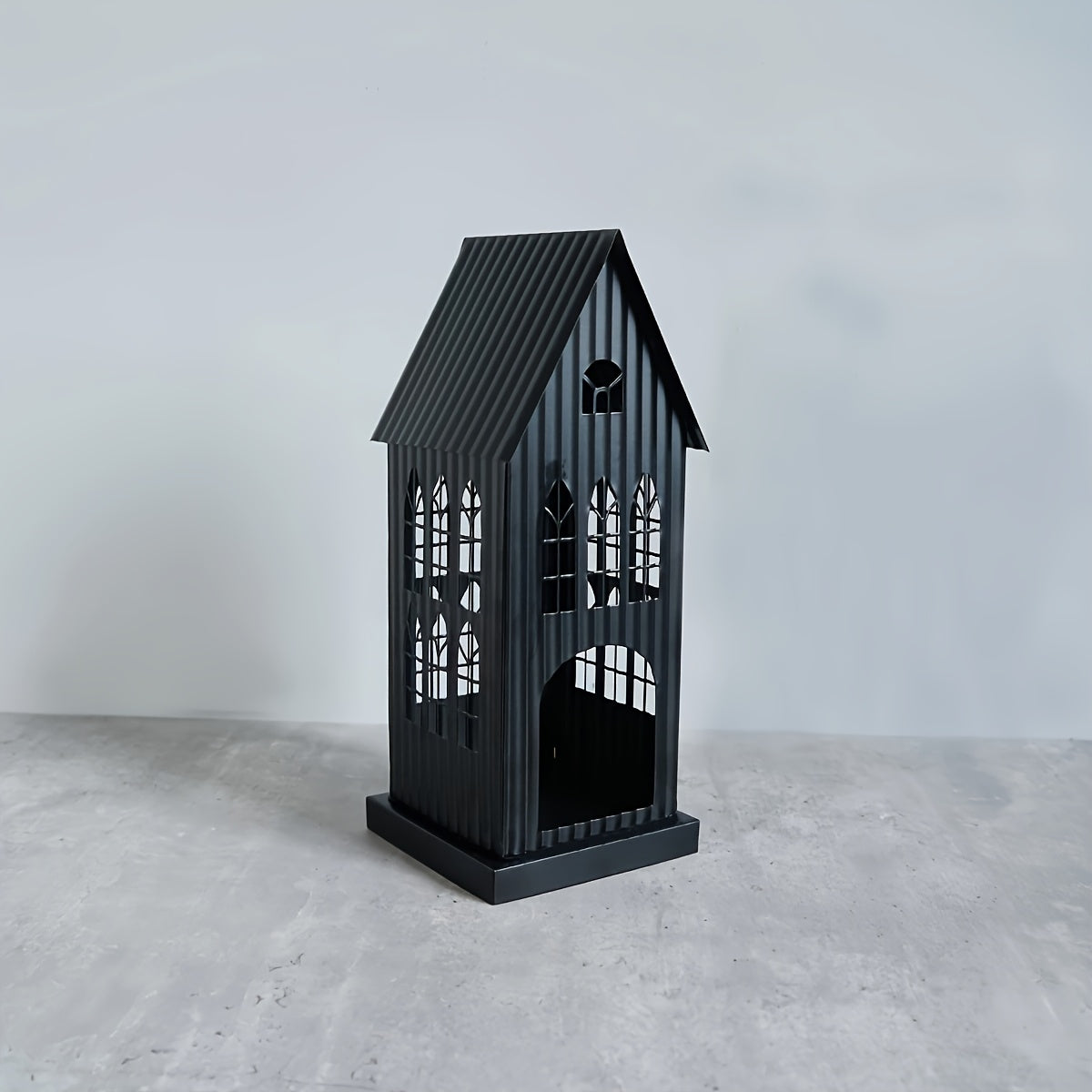 Svietnik – čierny kovový